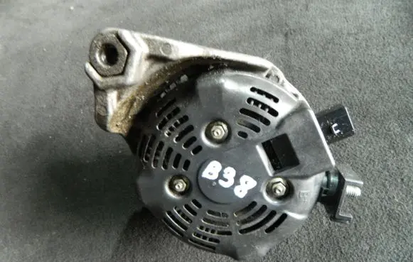 BMW 2 F45 Generator/alternator 7640131