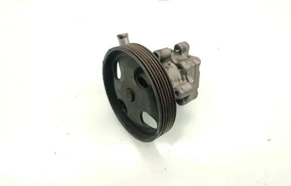 Ford Fiesta Power steering pump 2S6G3A69600