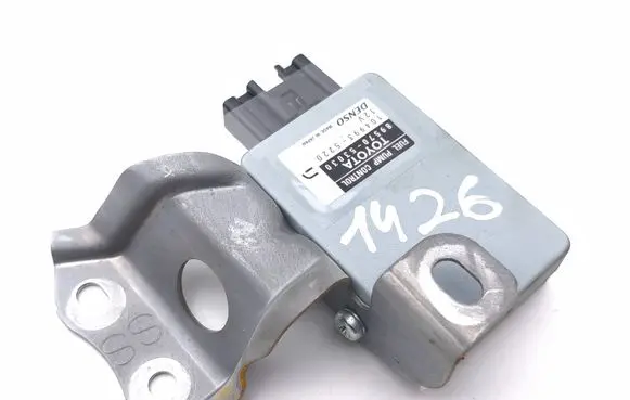 Lexus IS III XE30 Fuel injection pump control unit/module 8957053030 1049935220