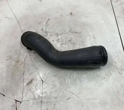 Volvo S60 Intercooler hose/pipe 30680218