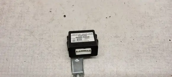 Toyota Avensis T250 Light module LCM 8996005030 3560016825 6YEU3032234