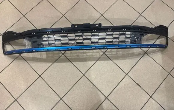 Lynk u0026 co 01 Front bumper upper radiator grill 8889675860