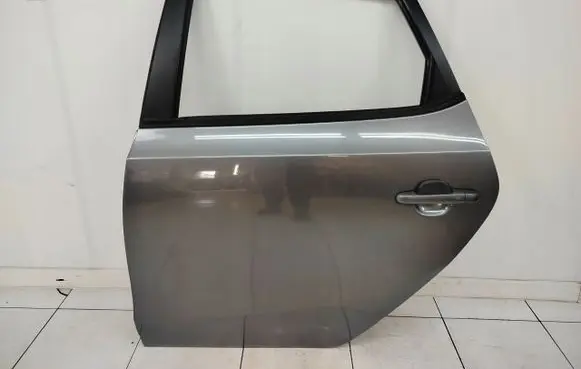 Hyundai i30 Rear door 