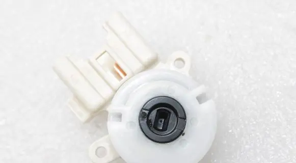 Toyota Avensis T270 Ignition lock contact 8445012200