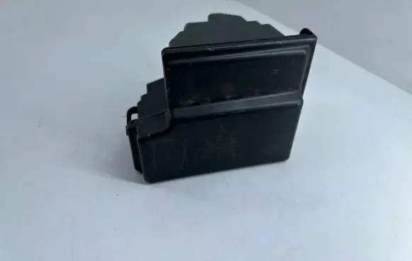 Renault Clio V Fuse box cover 252361535R