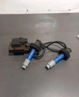 Volvo S40 High voltage ignition coil 7700850999 863020 2526051