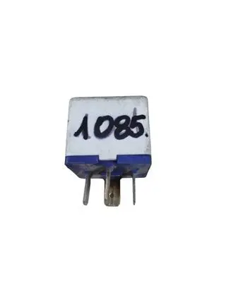 Volkswagen Polo III 6N 6N2 6NF Other relay PA66GF30