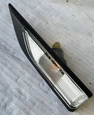 Volkswagen Caddy Front fender indicator light 2K5949101