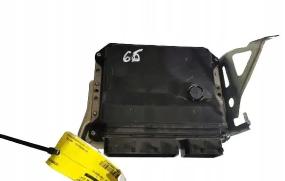 Toyota Yaris XP210 Engine ECU kit and lock set 89661-0F430