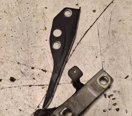 Volvo V50 Engine bonnet/hood hinges 30753597 31297318