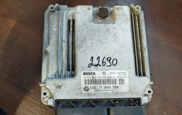 Mini One - Cooper Coupe R56 Engine control unit/module 7809794 0281014856