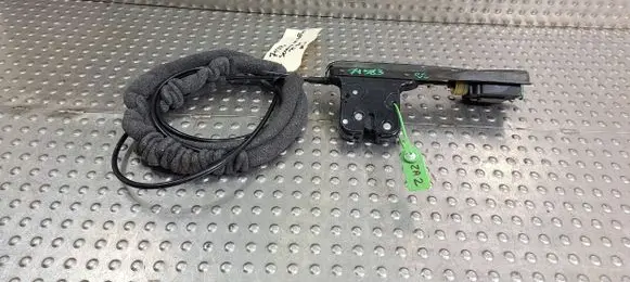 Audi TT Mk1 Tailgate/trunk/boot lock/catch/latch 8N0827505B