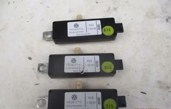 Volkswagen Multivan T5 Aerial antenna amplifier 7H5035577H