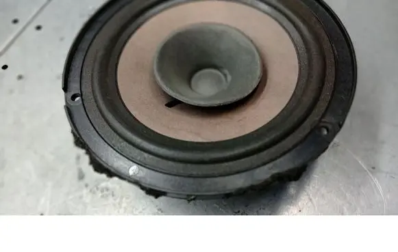 Opel Astra G Subwoofer speaker 93240743