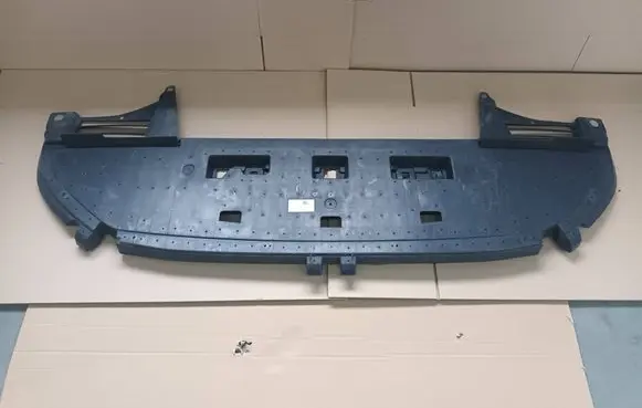 Citroen DS4 Engine splash shield/under tray 9834751780