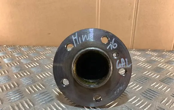 Mini Cooper Countryman R60 Rear wheel hub