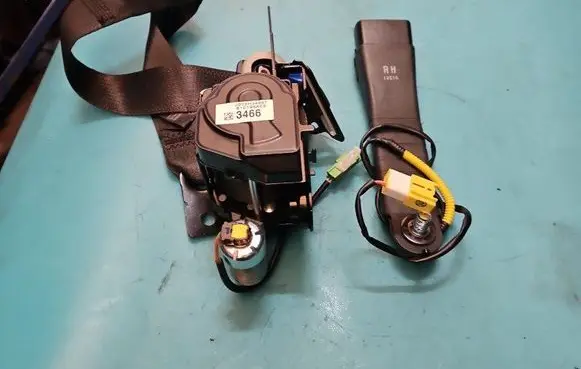 Chevrolet Captiva Front seatbelt IMPRK1341211