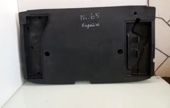 Toyota Corolla Verso E121 Other trunk/boot trim element