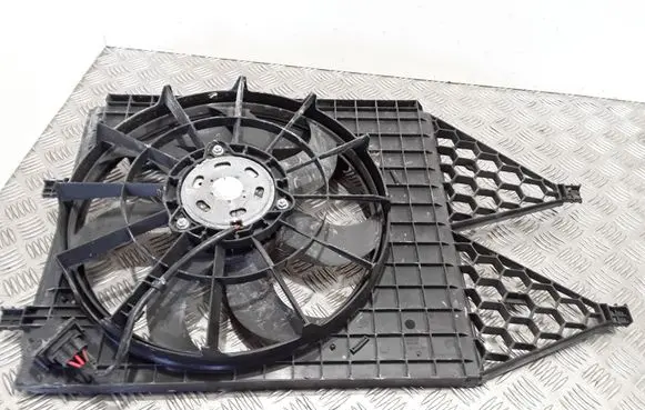 Volkswagen Polo V 6R Radiator cooling fan shroud 6R0121207