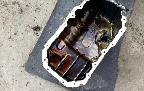 Volkswagen Touran I Oil sump