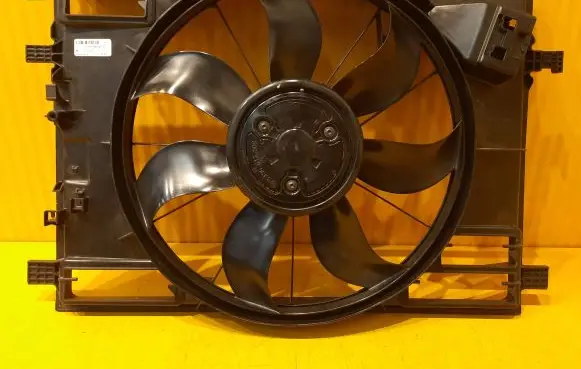 Mercedes-Benz EQS V297 Electric radiator cooling fan A0999065602