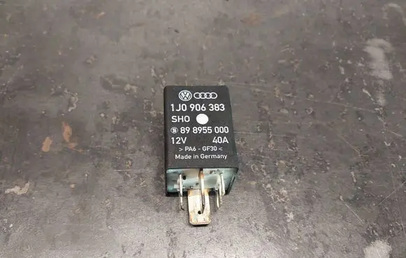 Volkswagen Golf IV Other relay 1J0906383 409 898955000