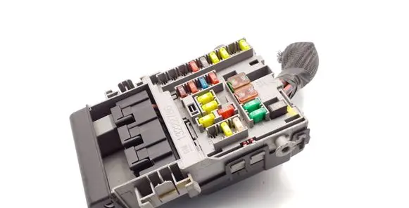 Opel Insignia A Fuse module 13222786