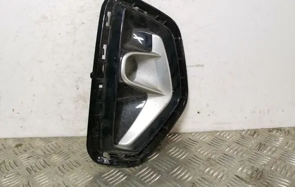 KIA Stonic Front fog light trim/grill 86524H8HA0