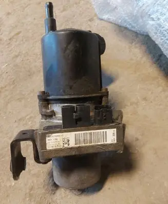 Peugeot 3008 I Power steering pump A5102899D