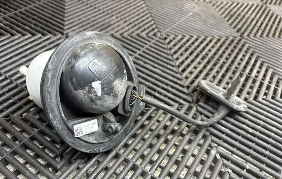 Porsche Cayenne (92A) Fuel tank valve 7P0919679