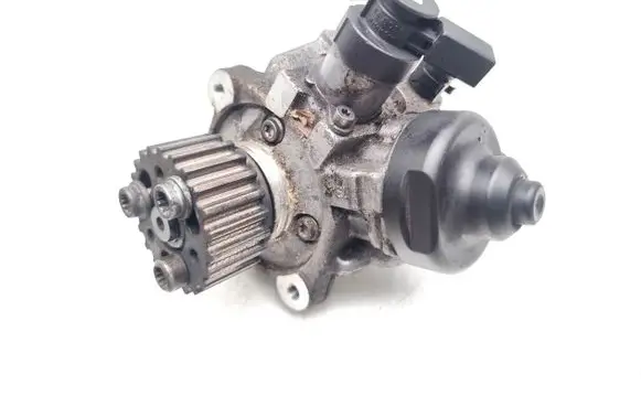 Audi A4 S4 B8 8K Fuel injection high pressure pump 03L130755AC 0445010529