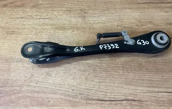BMW 5 G30 G31 G38 Rear upper control arm/wishbone 6893528
