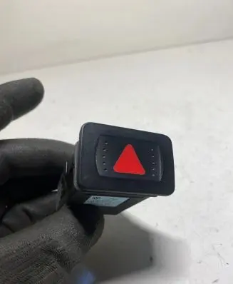 Volkswagen Golf IV Hazard light switch 1J0953235C PA66GF30J PN76000T