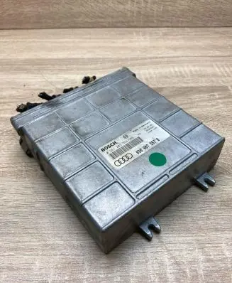 Audi A4 S4 B5 8D Engine control unit/module ECU 8D0907557B 0261203554