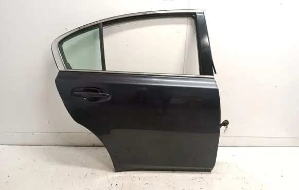 Subaru Legacy Rear door