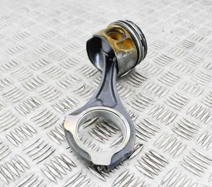 Mercedes-Benz Vito Viano W639 Piston A6420302018 A6420304120