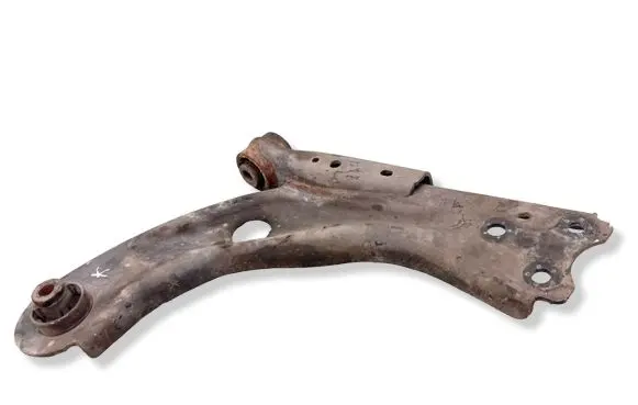 Peugeot 308 Front lower control arm/wishbone 