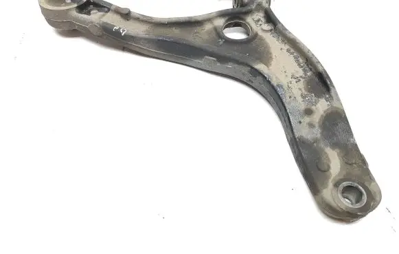 Nissan NV400 Front lower control arm/wishbone