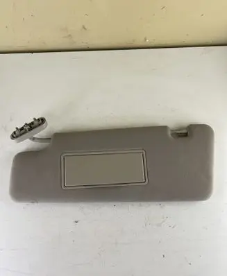 Land Rover Discovery 3 - LR3 Sun visor