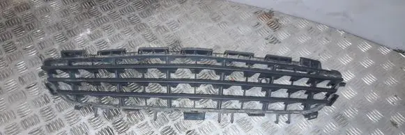 Opel Astra H Front bumper lower grill