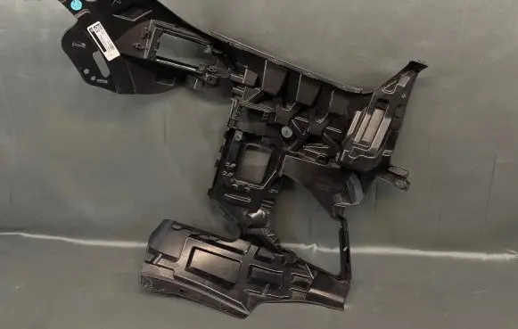 BMW X5 G05 Front bumper mounting bracket 51118085627 8085627