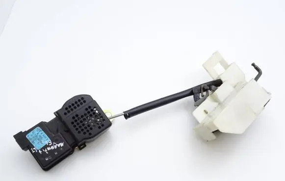 KIA Magentis Rear door lock 957703C000