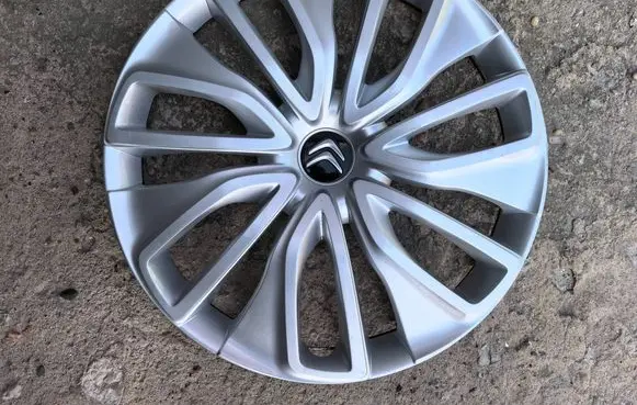 Citroen C4 II Picasso R16 wheel hub/cap/trim 9677427377