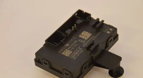 Audi A5 Door control unit/module 8W0959595E 8W0959595