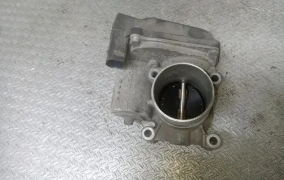 Volkswagen Polo IV 9N3 Throttle valve 03D133062E A2C53060088