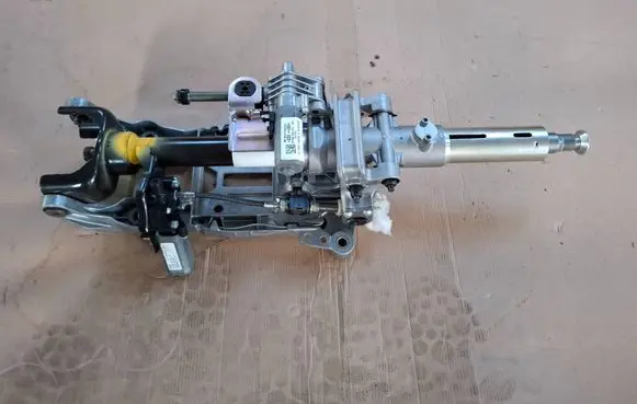 Steering wheel axle set