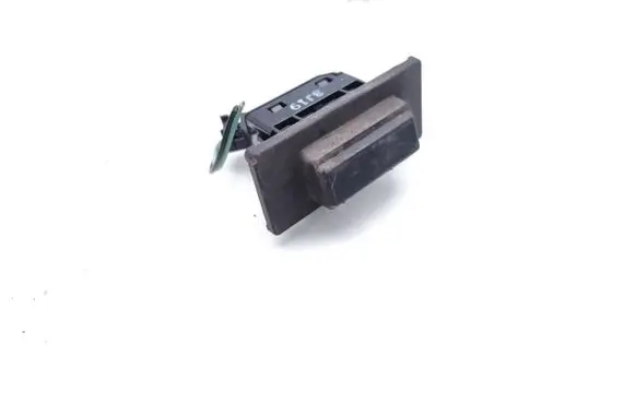 Mazda 3 III Tailgate opening switch 