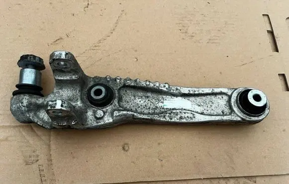 Jaguar I-Pace Front control arm J9D33C255