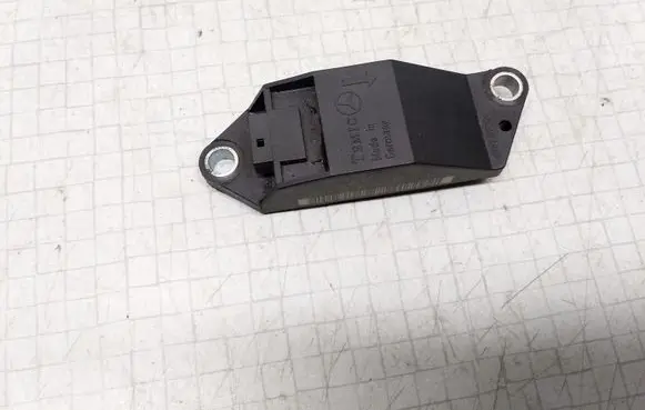 Mercedes-Benz E W211 Airbag deployment crash/impact sensor A0018209326