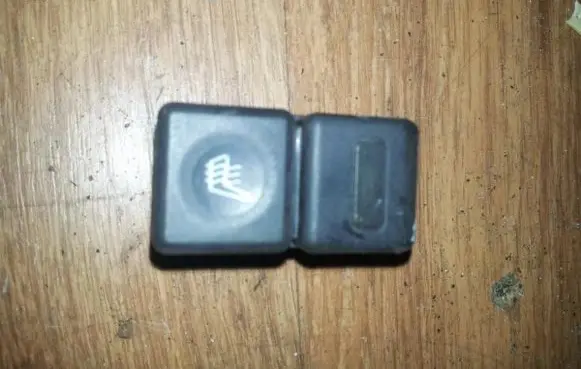 Peugeot 605 Seat heating switch 96000592